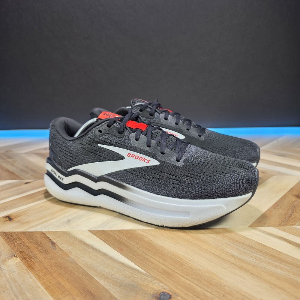 Brooks Ghost Max 2 Black White Red Mens Size 10.5 Running Shoes 1104311D027